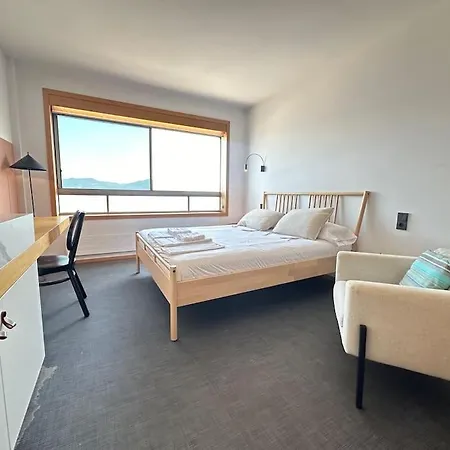 Suite De Lujo Vistas Al Mar Vigo Exterior photo